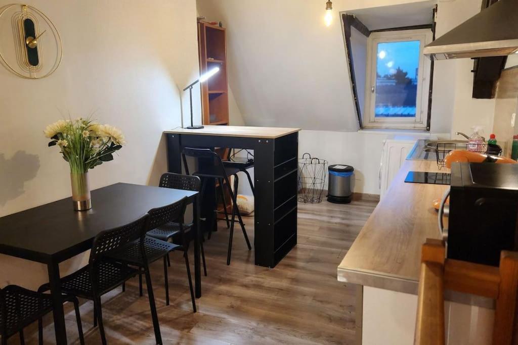 Grand Duplex Du Beffroi Apartamento Douai Exterior foto